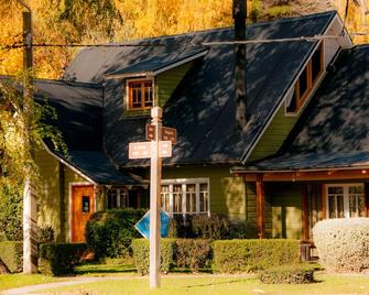 Hostería Wesley - San Martín de los Andes - Edificio