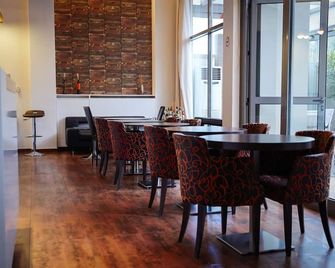 Athens Habitat - Marousi - Restaurante