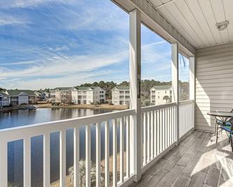 Sunset Beach Condo with Balcony, 5 Mi to the Ocean! - Sunset Beach - Balcony
