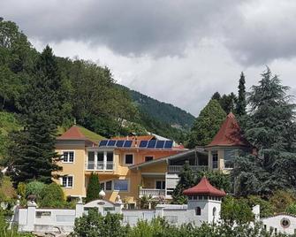 Garden of Eden - FeWo 2 - Trebesing - Building