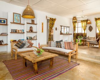 Maji Lodge - private paradise exclusively for you, your family and friends - Matemwe - Living room