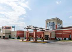 Quality Inn and Suites Mattoon - Mattoon - Building