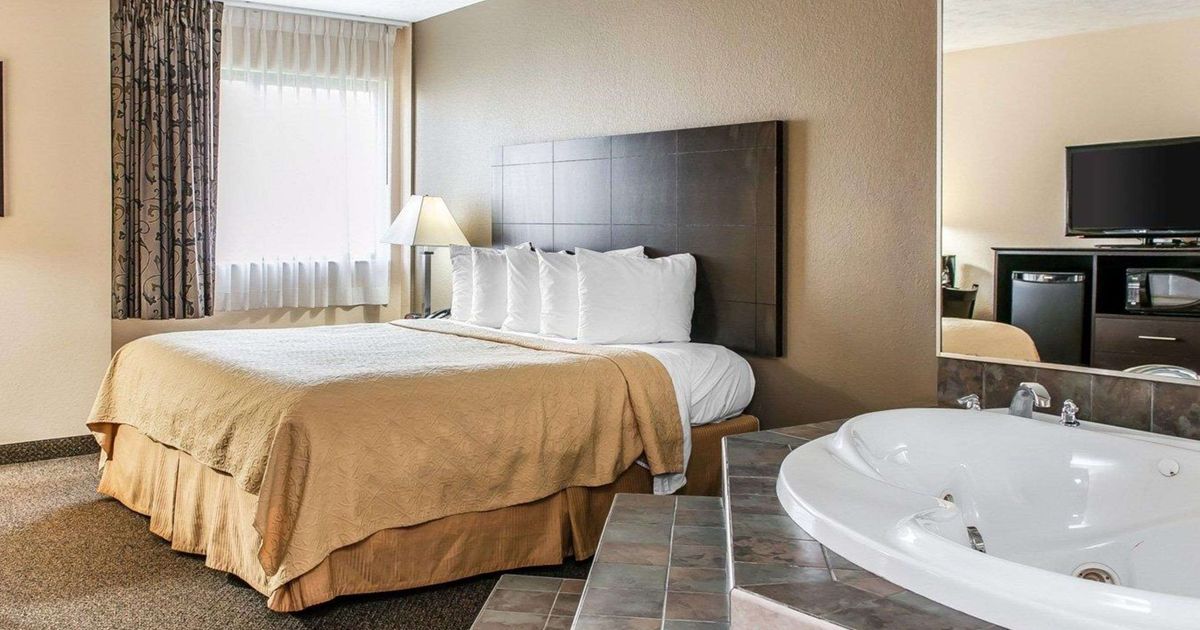 Quality Inn & Suites Mattoon South £66. Mattoon Hotel Deals & Reviews