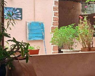 Par 4 Chemins Atypical Stopover - Nouakchott - Vista externa