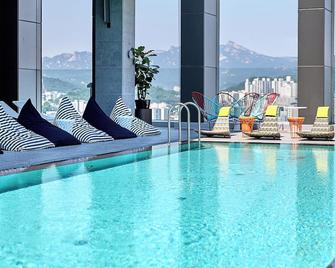 L7 HONGDAE by LOTTE - Seoul - Pool
