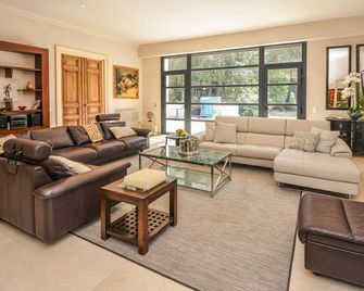 Pet friendly home in Aubais - Aubais - Huiskamer