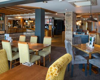 Premier Inn Frome - Frome - Restaurace