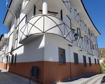 Apartamentos Duquesa Sierra Nevada - Pinos Genil - Edificio
