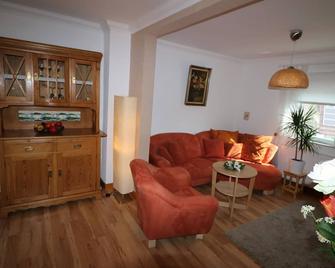 Ferienhaus Apfelblüte - Schotten - Living room