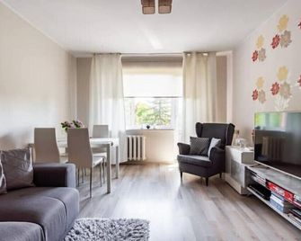 Perfect apartment near the beach + 5 free bikes - Pärnu - Living room