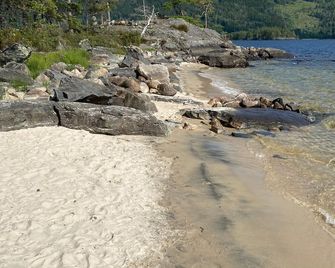 Nissedal- En Liten Perle Ved Nisser - Treungen