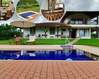 Villa privada Eje Cafetero - Armenia - Basen