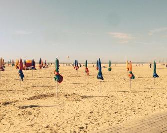 Residence Oree Du Golf Deauville - Deauville - Strand