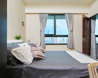 H&K 3/2 Heaven's view house above Xinpu MRT - Taipei - Chambre