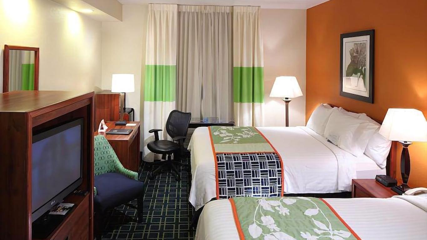 Fairfield Inn & Suites by Marriott San Francisco San Carlos