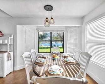 Lakefront Paradise With Firepit - Marble Falls - Jídelna