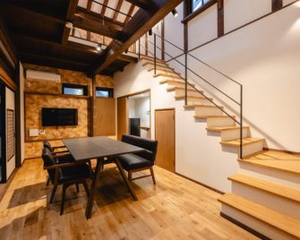 Have Fun Hostel - Sakai - Schodiště