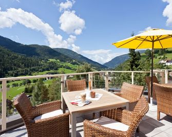 Wohlfühl & Genusshotel Felsenhof - Bad Kleinkirchheim - Balcony