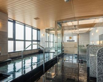 Apa Hotel Shinagawa Sengakuji Ekimae - Tokyo - Pool