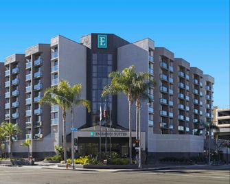 Embassy Suites by Hilton Los Angeles International Airport North - Los Angeles - Bygning