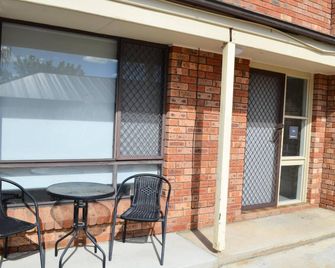 Bathurst Motor Inn - Bathurst - Patio