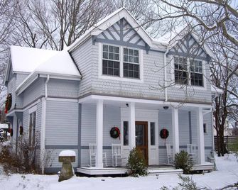 Isaiah Jones Homestead Bed & Breakfast - Sandwich - Budova