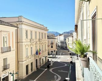 Bayab Charming Rooms - Corso Garibaldi - Benevent