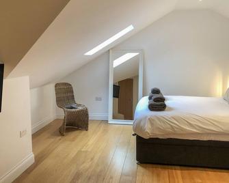 The Hideaway - St. Ives - Bedroom