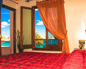 Hotel Il Faro Della Guitgia Tommasino - Lampedusa - Camera da letto