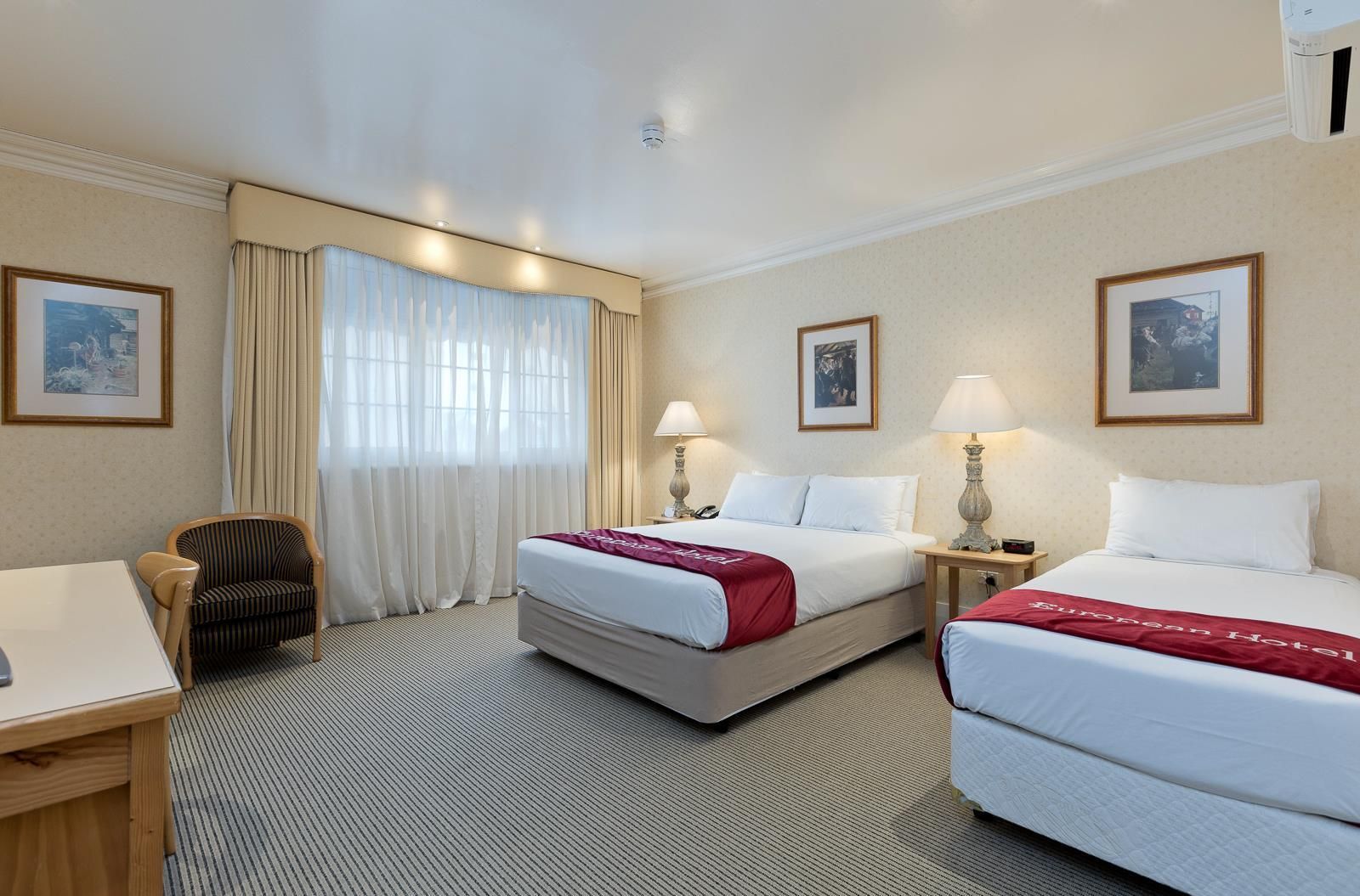 European Hotel - פרת' - חדר שינה