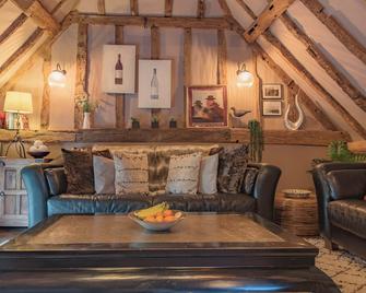Woolhouse Barn - Maidstone - Living room