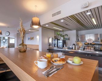 B&B HOTEL La Rochelle Centre - Λα Ροσέλ - Κτίριο