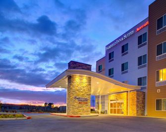Fairfield Inn & Suites by Marriott Hollister - Hollister - Edificio
