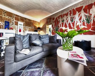 Case Giannone - Santa Flavia - Wohnzimmer
