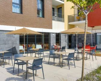 Domitys - Le Fil De Soie - Calais - Patio