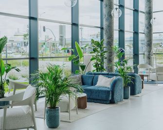 Arche Hotel Lotnisko Gdansk - Gdansk - Resepsjon