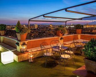 Hotel Colosseum - Rome - Balcony