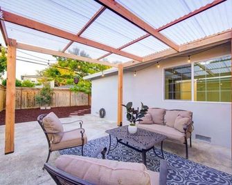 @ Marbella Lane - Contemporary Sophisticated Home - Sunnyvale - Patio