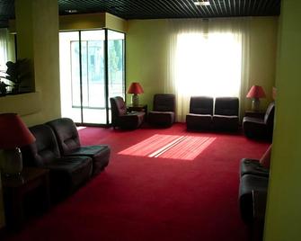 Delta Hotel Apartments - San Donato Milanese - Obývací pokoj