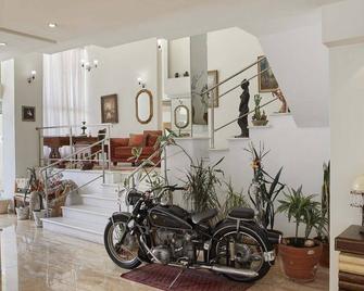 Preveza City Comfort Hotel located in the very heart of Preveza - Préveza - Ingresso