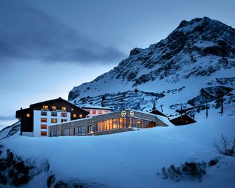 Hotel Zürserhof - Zürs - Bar