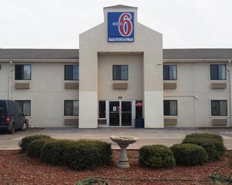 Motel 6 Elk City, OK - Elk City - Building