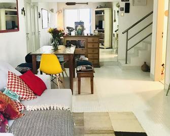 Peaceful and safe LOFT near Vila Madalena - São Paulo - Sala de estar