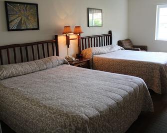Santa's Lodge - Santa Claus - Bedroom