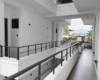 Diora Hotel - Ratnapura - Balcony