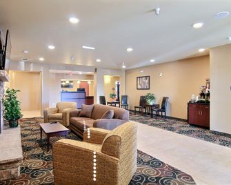 Cobblestone Hotel & Suites - Beulah - Beulah - Lobby