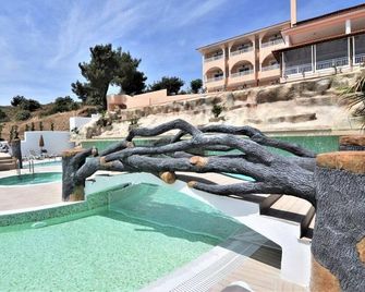 Grand Beach Hotel - Limenaria - Piscina
