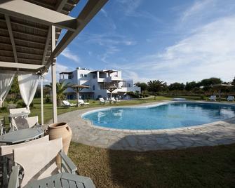 Ammos Naxos Standard Double Apartment - Naxos - Pool