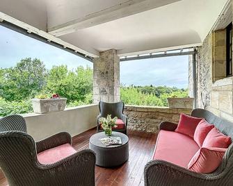 Château de Courtebotte - Saint-Jean-de-Blaignac - Balkon