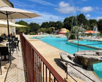 Mobilhome tout confort R10 domaine de lanniron - Quimper - Pool